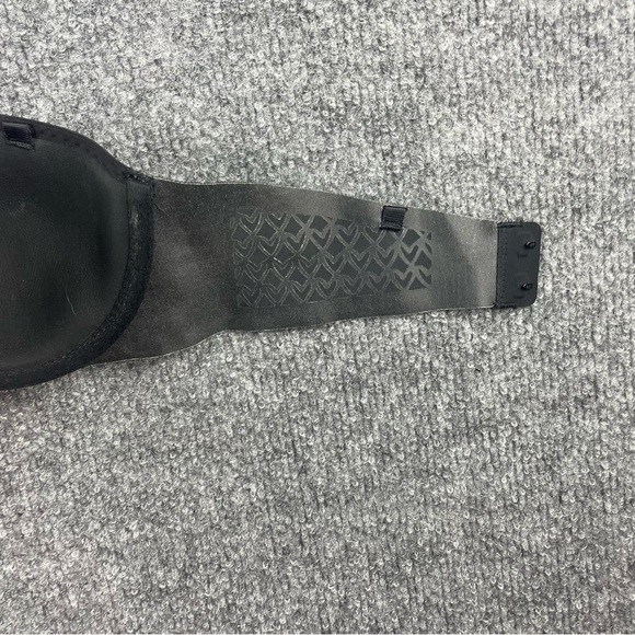 VICTORIA’S SECRET Women’s Multi-way/Multiposition Black Strapless Bra size: 32B - Picture 7 of 10